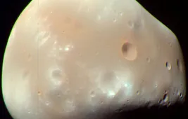 Естественные космические спутники планет